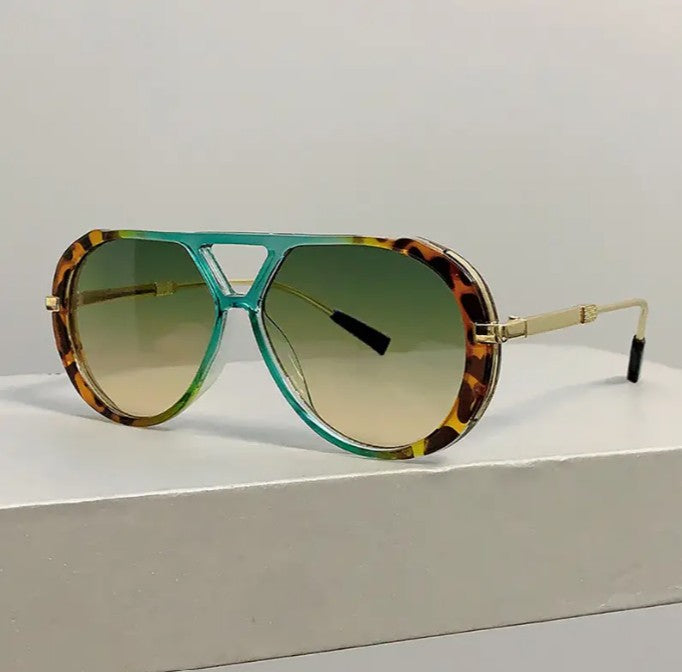 Bold Cobalt & Tortoise Frames iGlowe Fashion Eye Wear