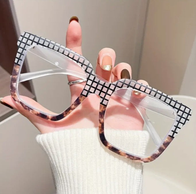 Liz iGlowe Fashion Eye Wear